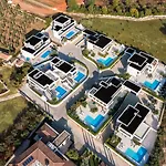 Vila Old Olive Iv By Vivi Rent