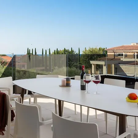 Old Olive Iv - Heated Pool - By Vivi Rent *