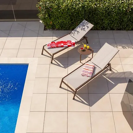 Villa Old Olive Iv - Heated Pool - By Vivi Rent *