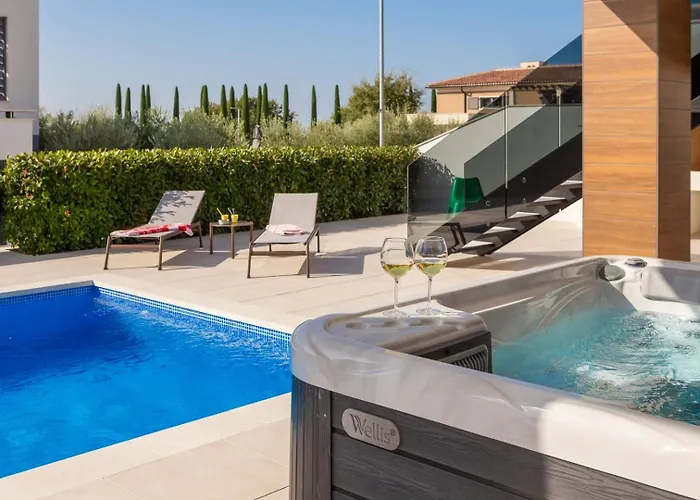 Villa Old Olive Iv By Vivi Rent