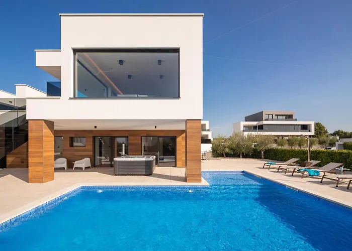 Old Olive Iv By Vivi Rent Villa *