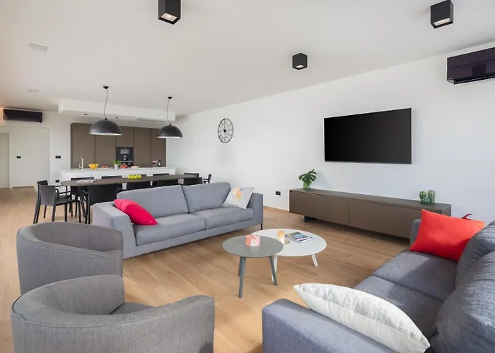 Villa Old Olive Iv By Vivi Rent