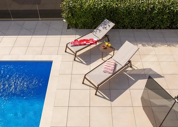 Villa Old Olive Iv By Vivi Rent *