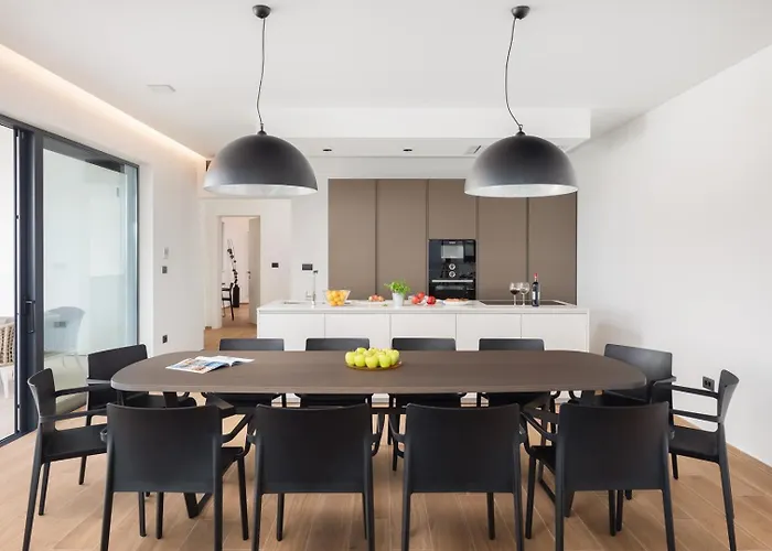 Old Olive Iv By Vivi Rent *