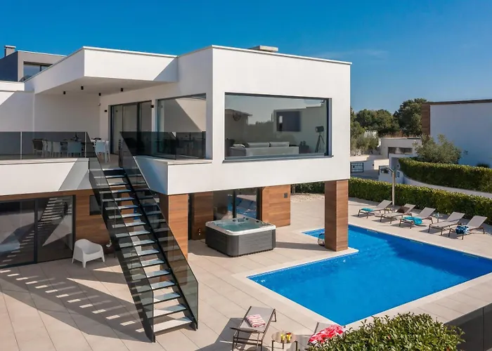 Villa Old Olive Iv By Vivi Rent